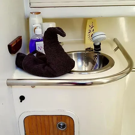 Cosy Boat Flat At Hotel na wodzie