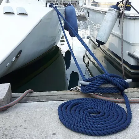 Cosy Boat Flat At * Barcelona
