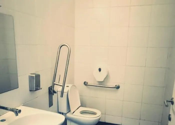 Cosy Boat Flat At 보트호텔 *