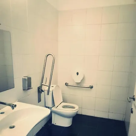 Cosy Boat Flat At Hotel en barco *